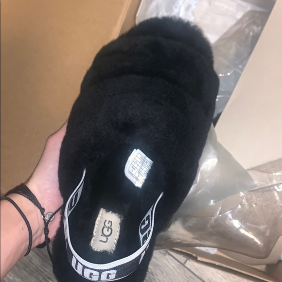 Black ugg slippers - Picture 4 of 6